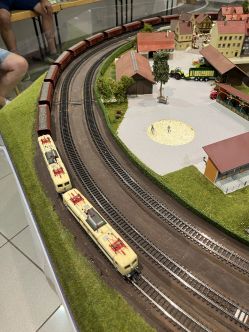 20260815_langer-Zug