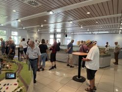 20260815_viele-Besucher